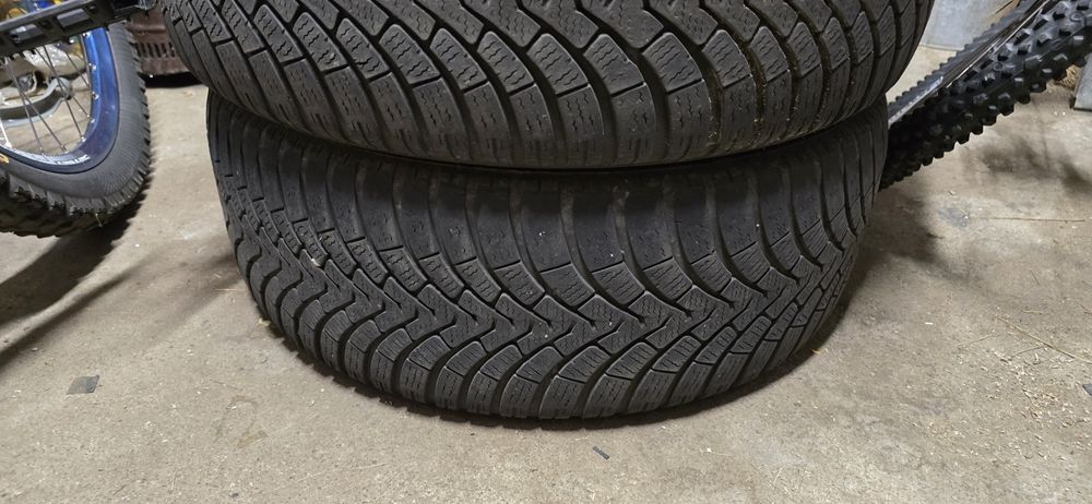 Продавам зимни гуми 205/55 16R