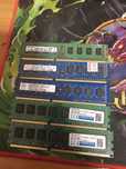 Vând placute ram x2 8gb x2 2gb și o plăcută de 4gb ddr3