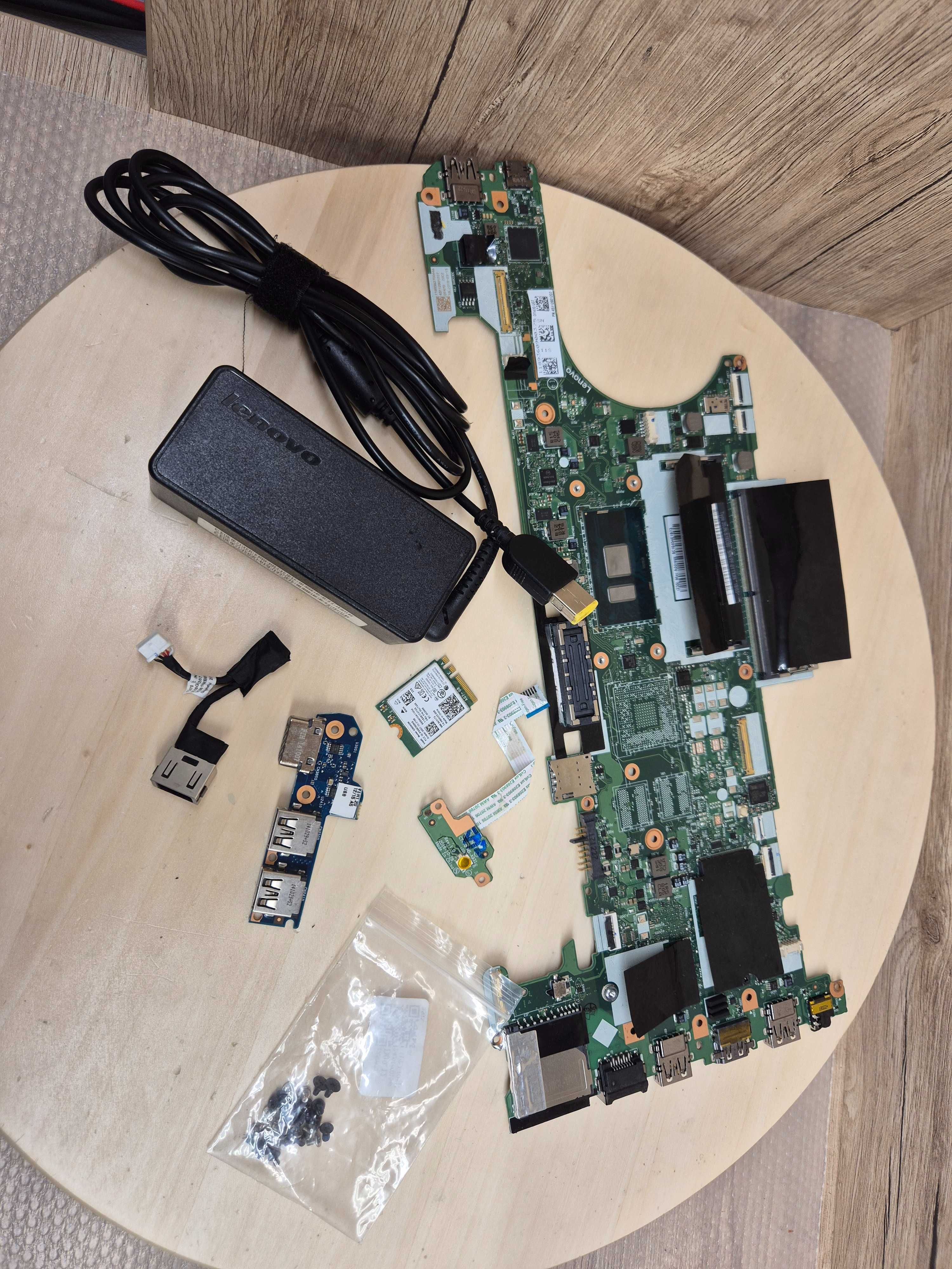Dezmembrez Lenovo ThinkPad T470 pt piese carcasa incarcator buton