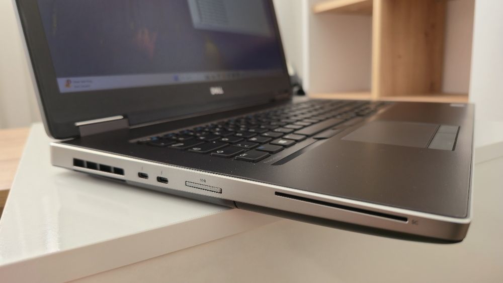 Laptop Dell Precision 7740, i7 gen9, 32Gb ddr4, 17.3"Hd+(workstation)