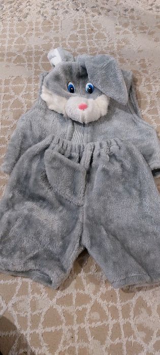 Новогодние костюмы кролика, мышонка и т.д.