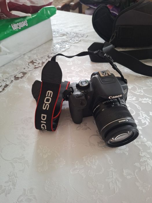 650D Canon kamera holati yangidek