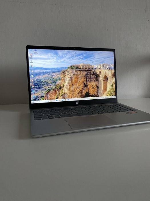 HP Laptop 15-fc0xxx