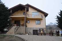 De vanzare casa +teren 3200 Mp  Uileacu de Munte