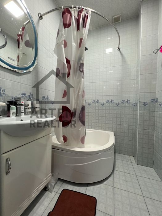 ул.Буюк Ипак Йули 2/1-0/4 85м2 центр Луначарского Новостройка