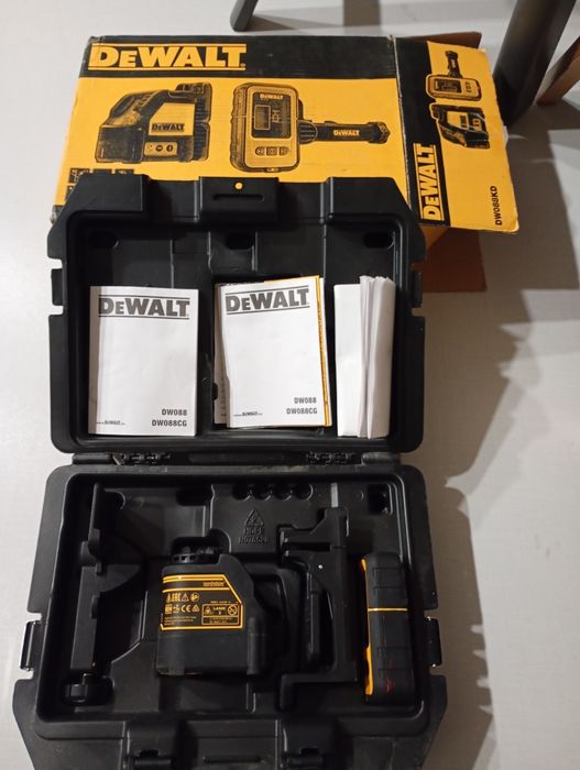 Dewalt set nivele DW088KD