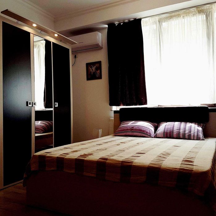Garsoniera Mamaia centru Solid Residence cu parcare