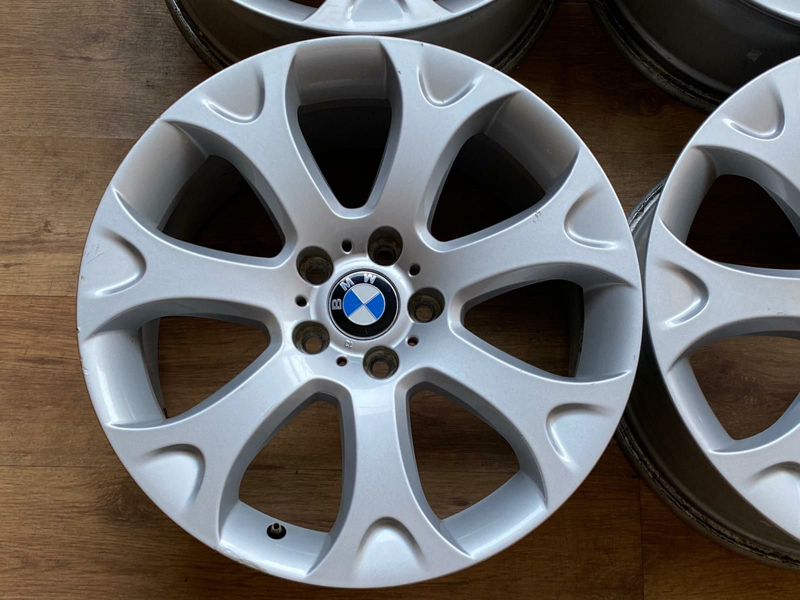 Jante 19 originale bmw x5 x3 , 9j et 48