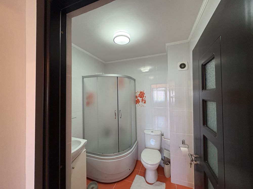 Inchiriere apartament 2 camere Modern, bloc nou