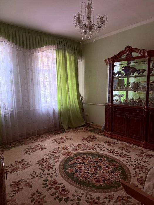 Продаётся 3-х комнатная квартира в Чирчике