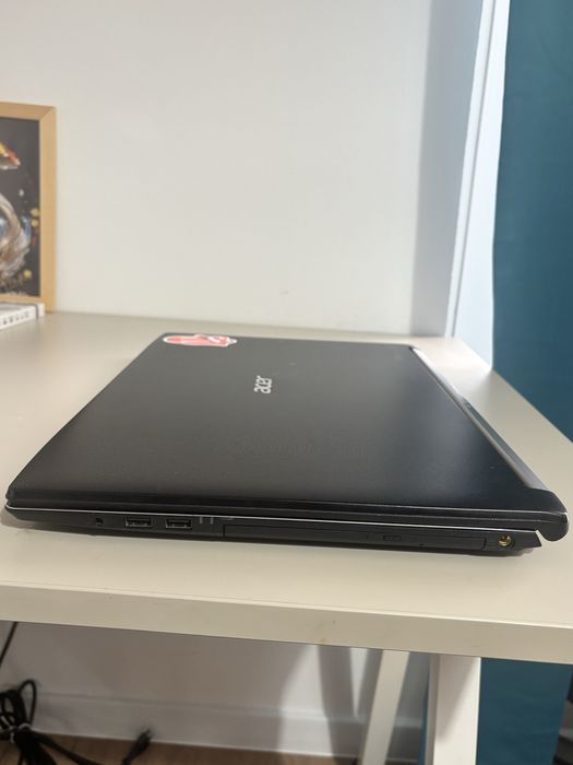 Acer cu display 17,3 inch• procesor i7-8th gen• 12gb ram DDR4 • Nvidia