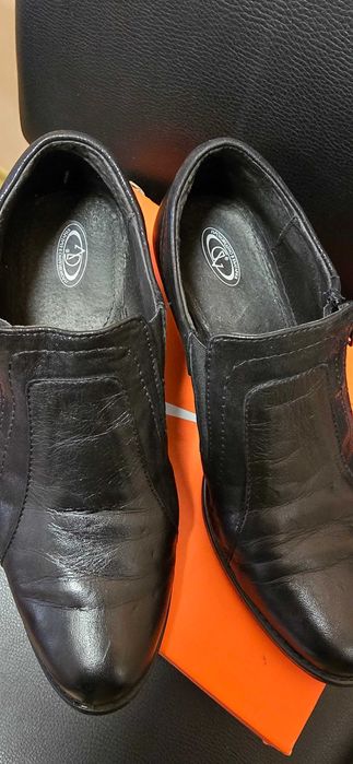 Дамски обувки от естествена кожа номер 39