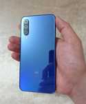 Srochna sotiladi Xiaomi Mi 9 SE 6/64Gb Orginal Xolati yaxshi