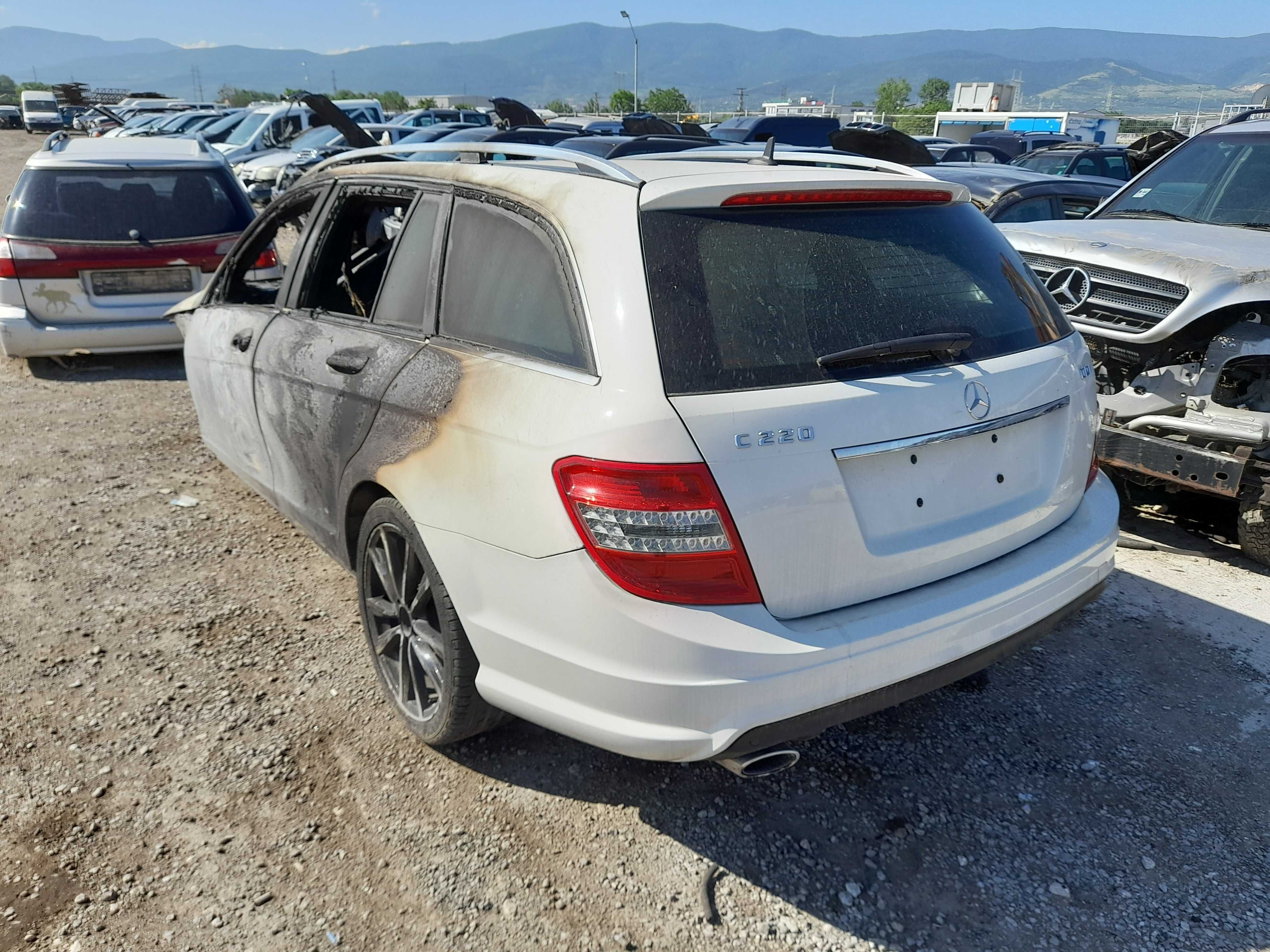 На части! Mercedes-Benz C 220 CDI