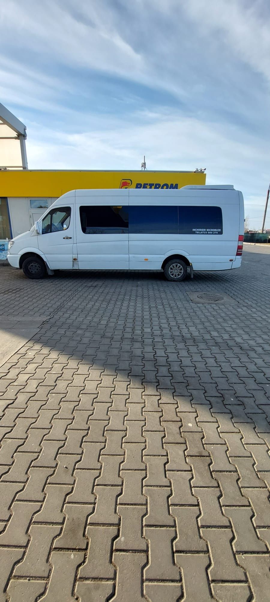 Microbuz Mercedes Benz Sprinter 516