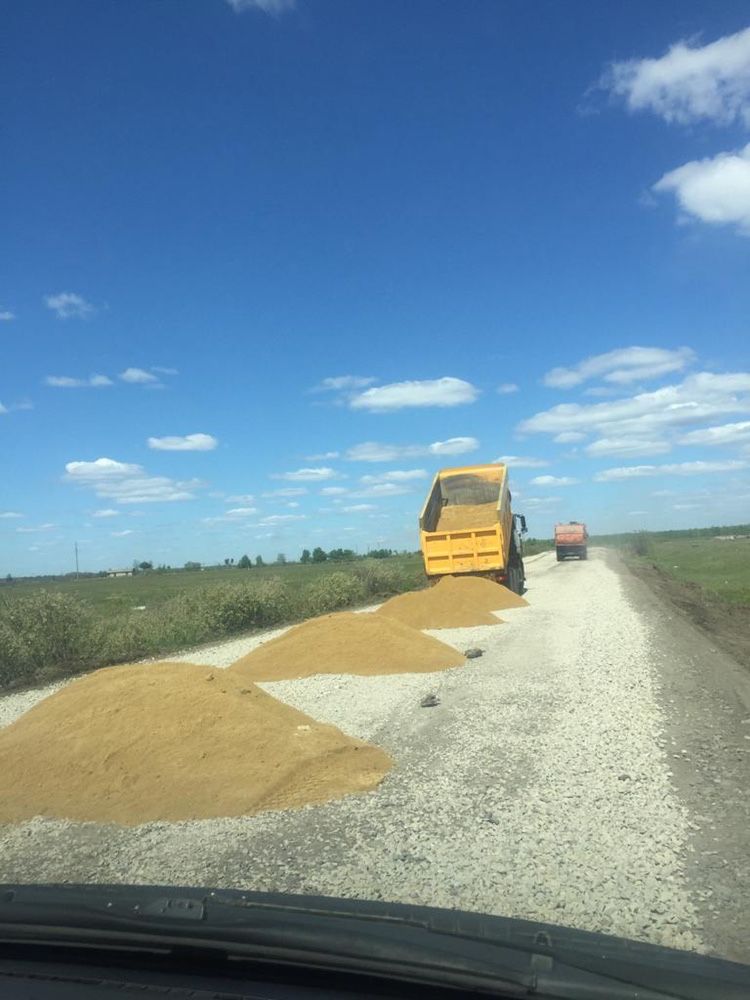 Доставка сыпучих материалов земля чернозем песок щебень дресва