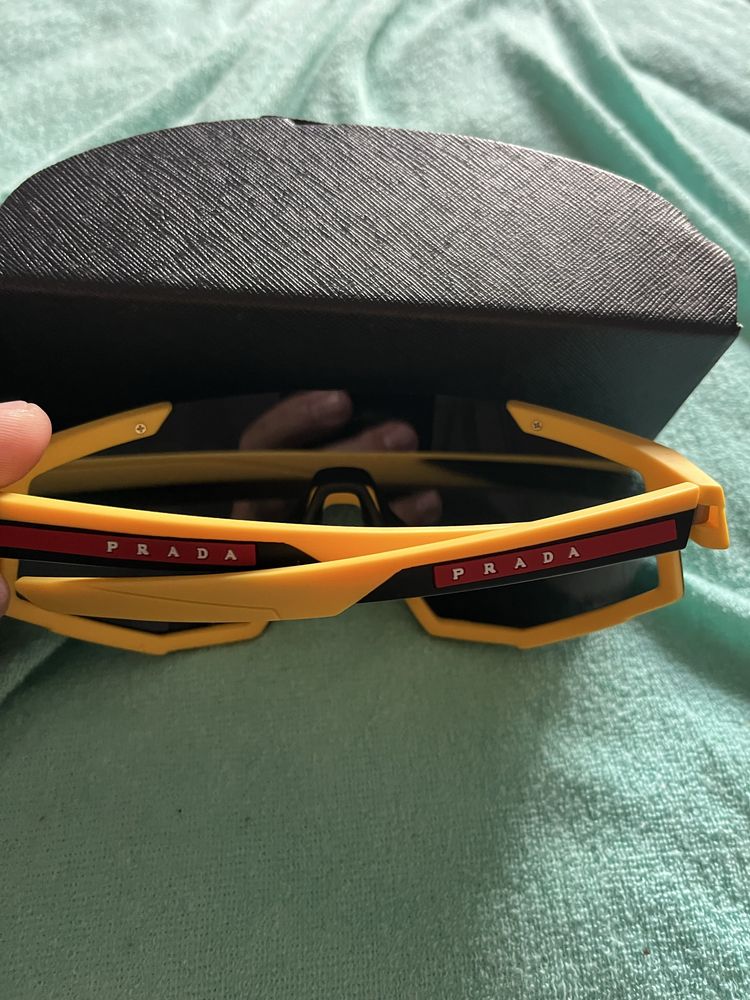 Prada Prada luna rossa