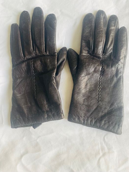 Benetton - дамски кожени ръкавици  с вълна XS размер