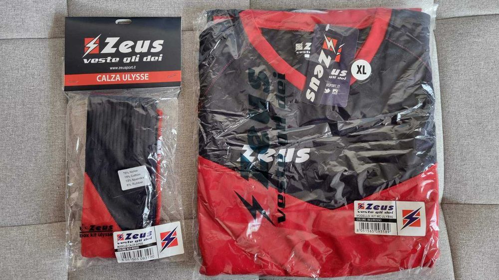 Нов футболен екип + чорапи - ZEUS