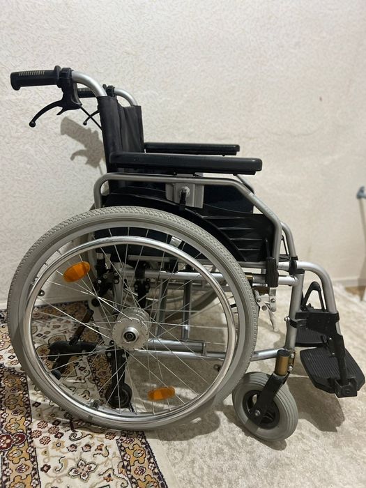 Инвалидная коляска