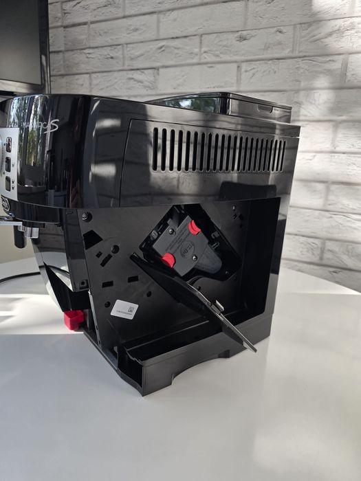 Delonghi magnifica S (nou)