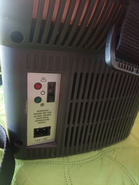 Хладилна чанта на 12 волта