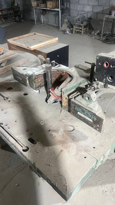 Frez stanok sotiladi