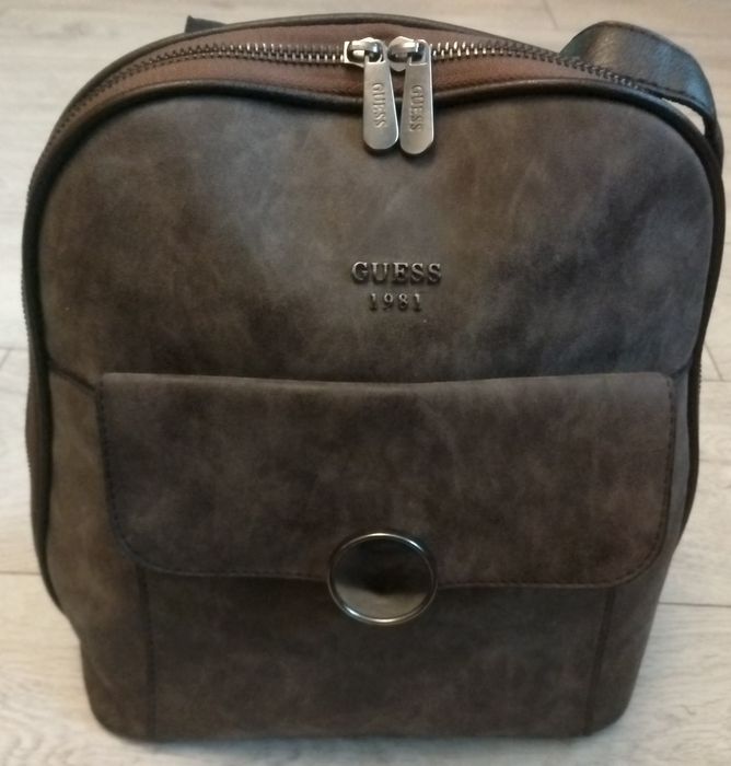 Geanta/Ghiozdan Guess