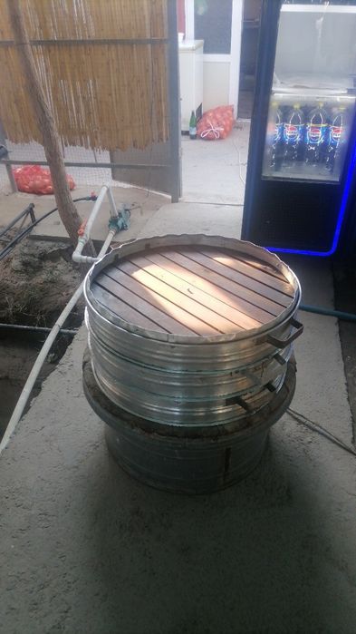 Manti qosqon sotiladi