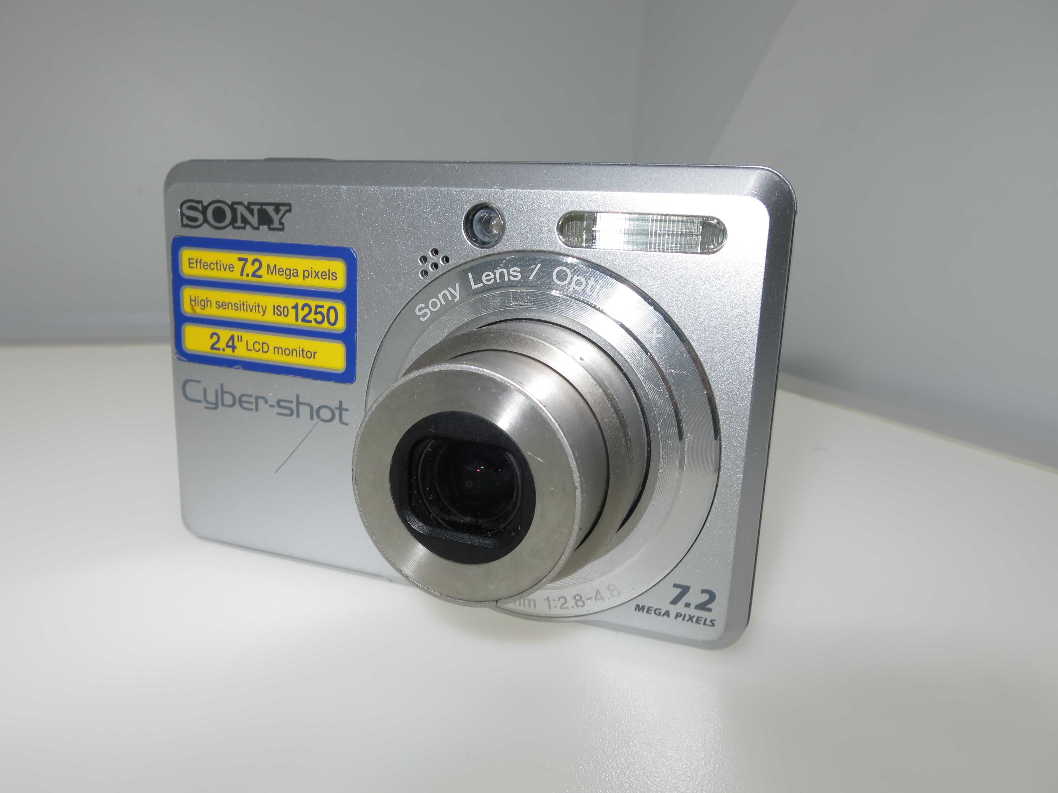 Sony S730 ултра компактен фотоапарат камера работи перфектно