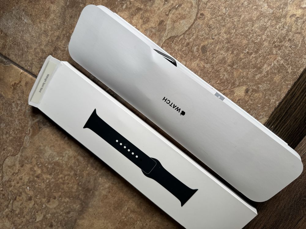 Смарт часовник Apple watch SE