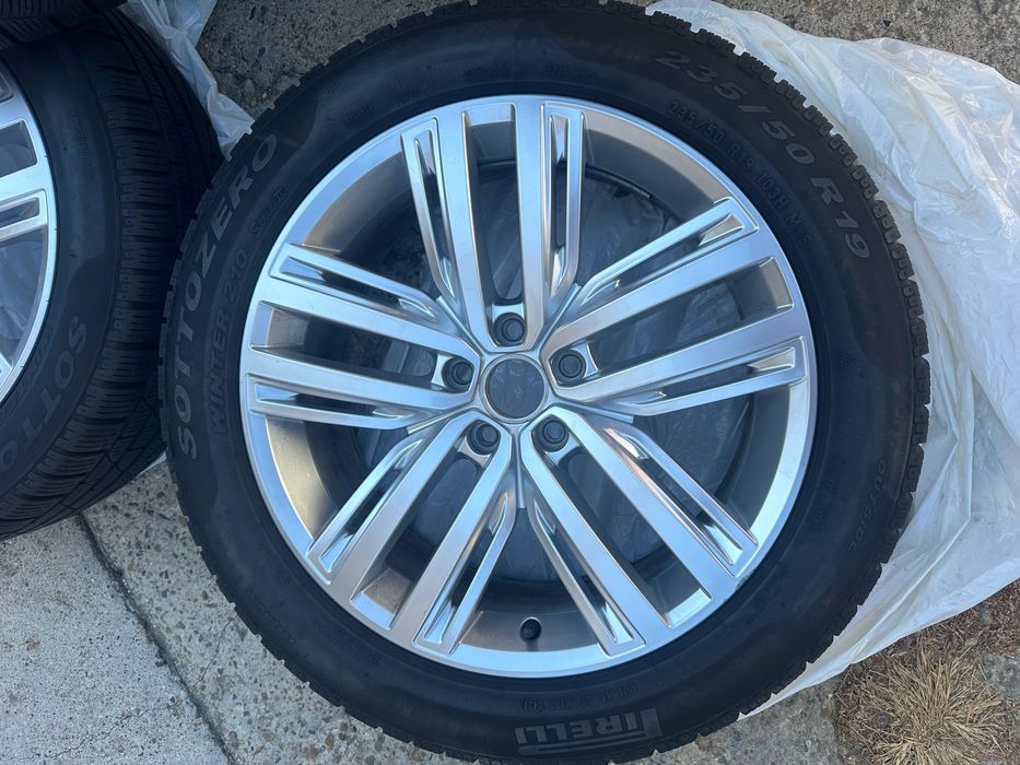 Джанти с гуми 235/50 R19