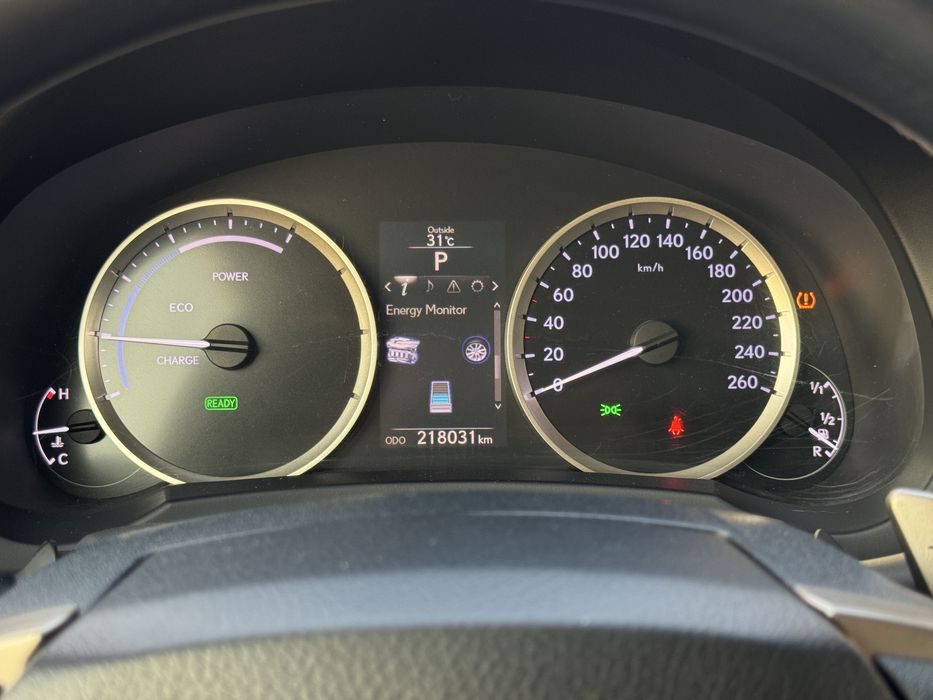 Vand Lexus is300h, hibrid, istoric complet in reprezentanta Toyota