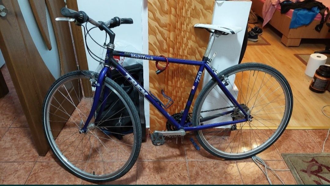 Bicicleta 28' albastra