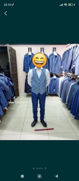 Костюм.тройка . В отличном состоянии