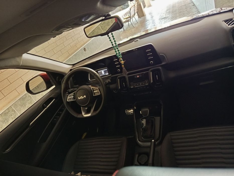 Kia sonet salondan 2025 olingan