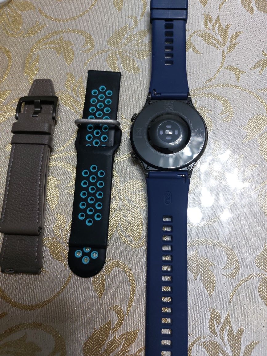 Продаю СРОЧНО Смарт-часы Huawei Watch GT 2 Pro