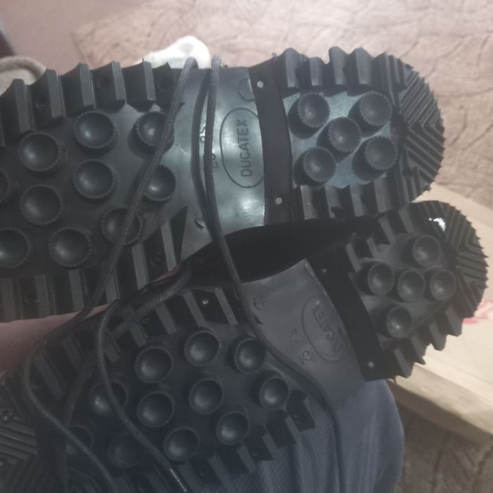 Ghete din piele naturala