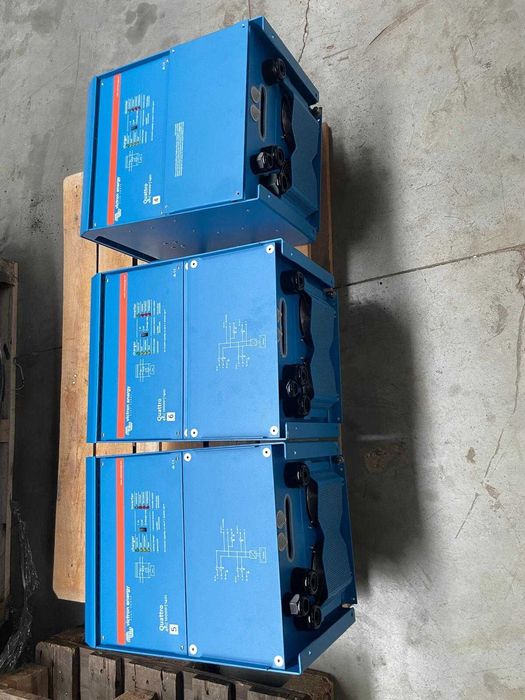 Invertor/Incarcator Victron Quattro 48V 10000VA 140A  puțin folosit
