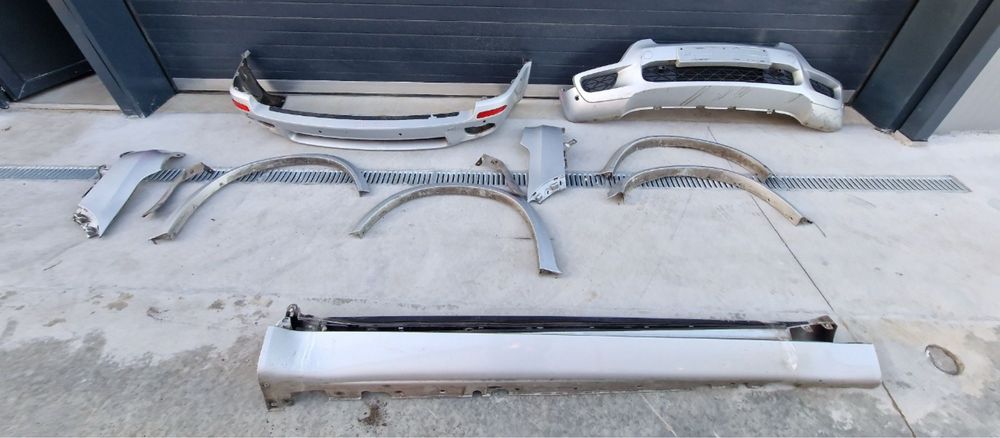 Bara fata spate praguri overfender m pachet bmw x5 e70 nfl