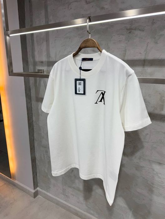 Tricouri louis vuitton lichidare