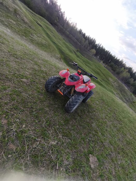 Vând ATV 100 cm³