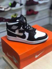 Ghete Nike Jordan Alb cu Negru