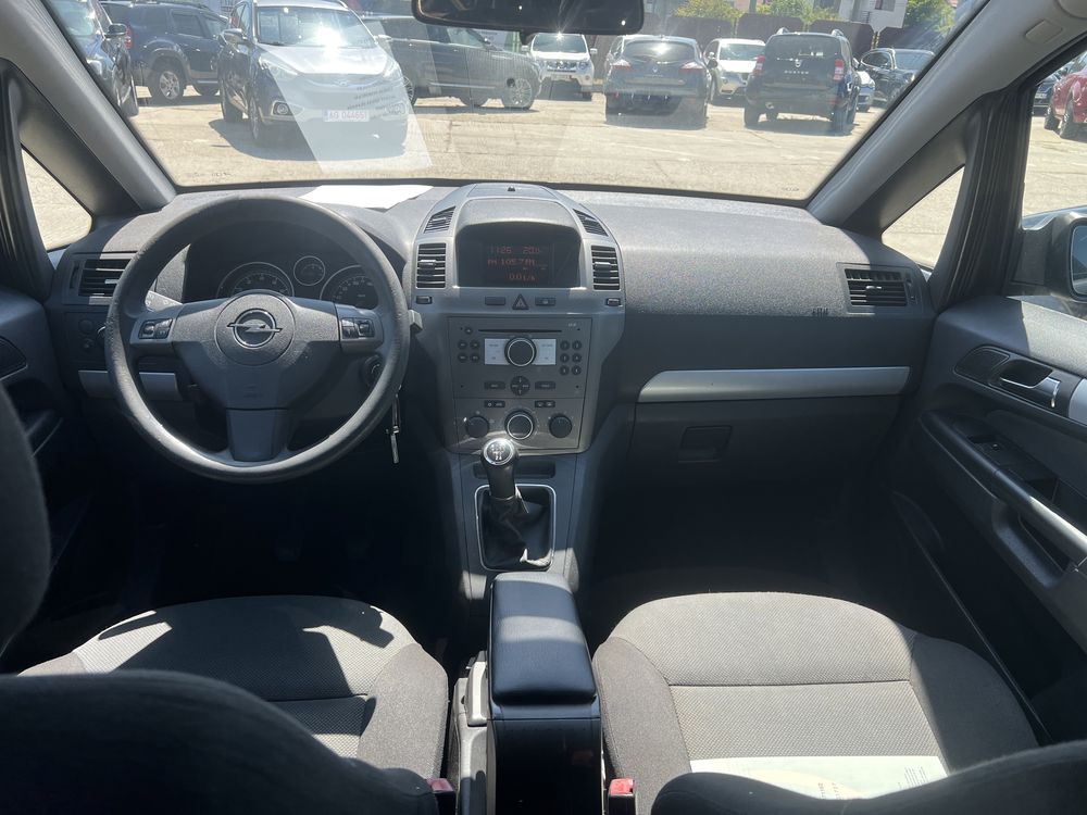 Opel zafira 1.6 benzina 7 locuri