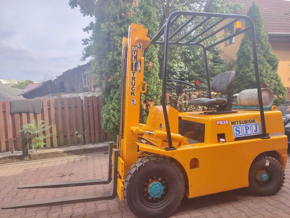Vând stivuitor Mitsubishi FG 25 T