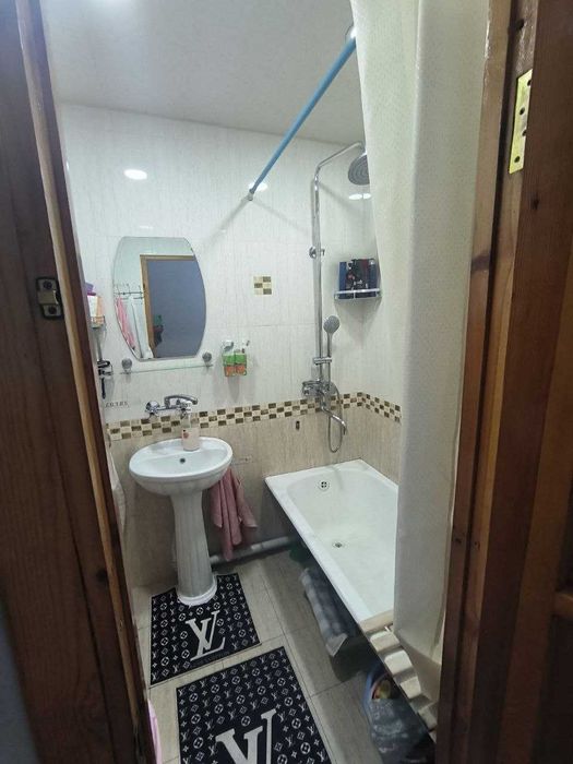 Продается 4 ком квартира 140 м2 на ул Нукус, Госпитальный, пос. Россия