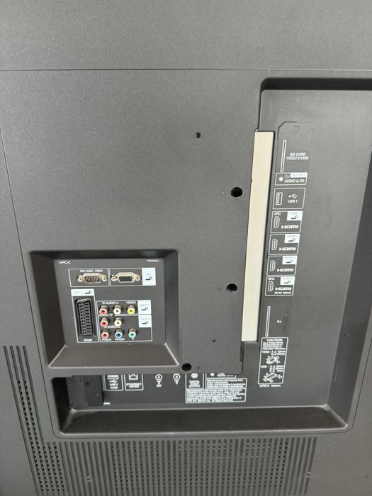 Televizor Sharp diagonala 203 cm !