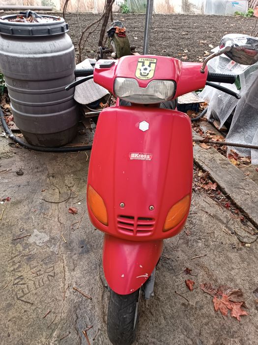 Мотоциклет скутер продава се спешно