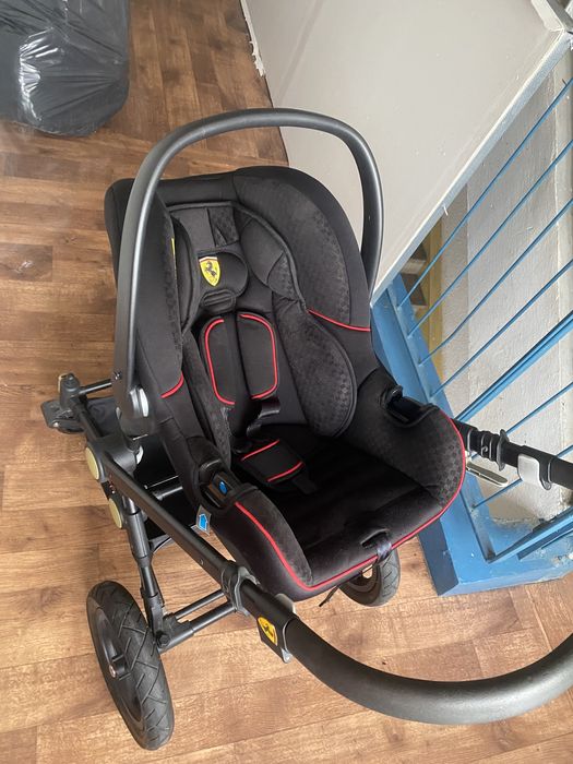 Carucior 3 in 1 Trio Ferrari Beebop, utilizat, in stare foarte buna