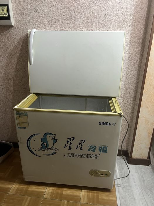 Отдам бесплатно. Не рабочую морозильную ларь